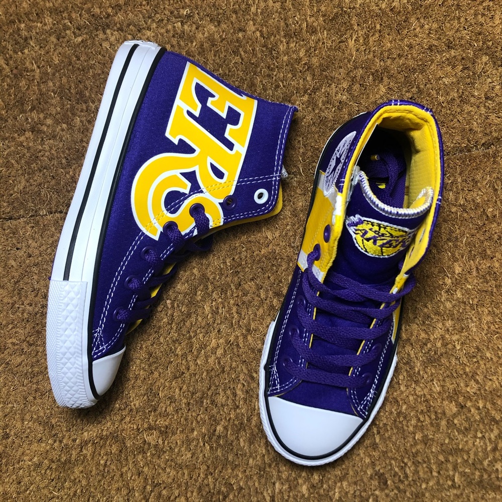 Converse Chuck Taylor Hi Lakers NWT
